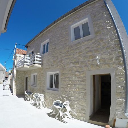 Apartments And Rooms By The Sea Bibinje, Zadar - 6199 Exterior photo